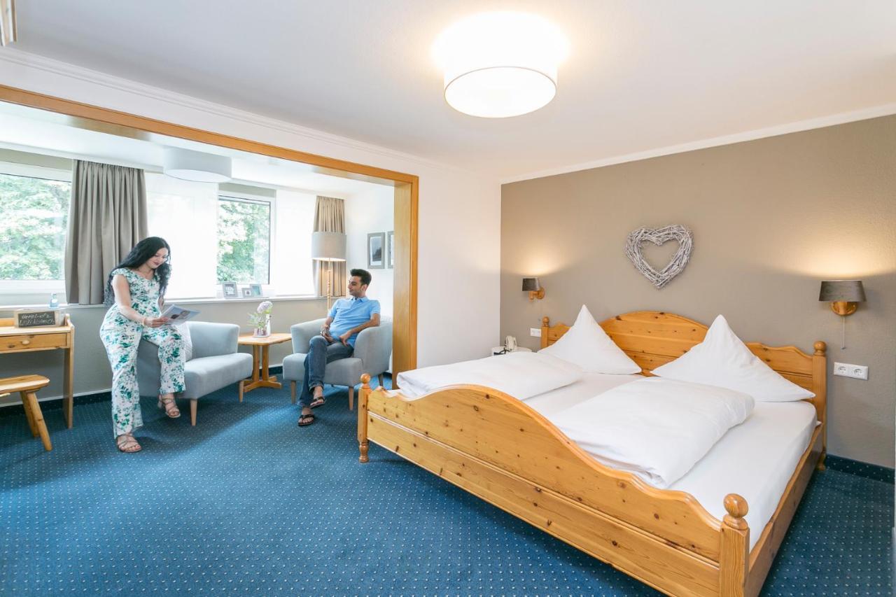 IMbery Hotel&Restaurant Hinterzarten Buitenkant foto