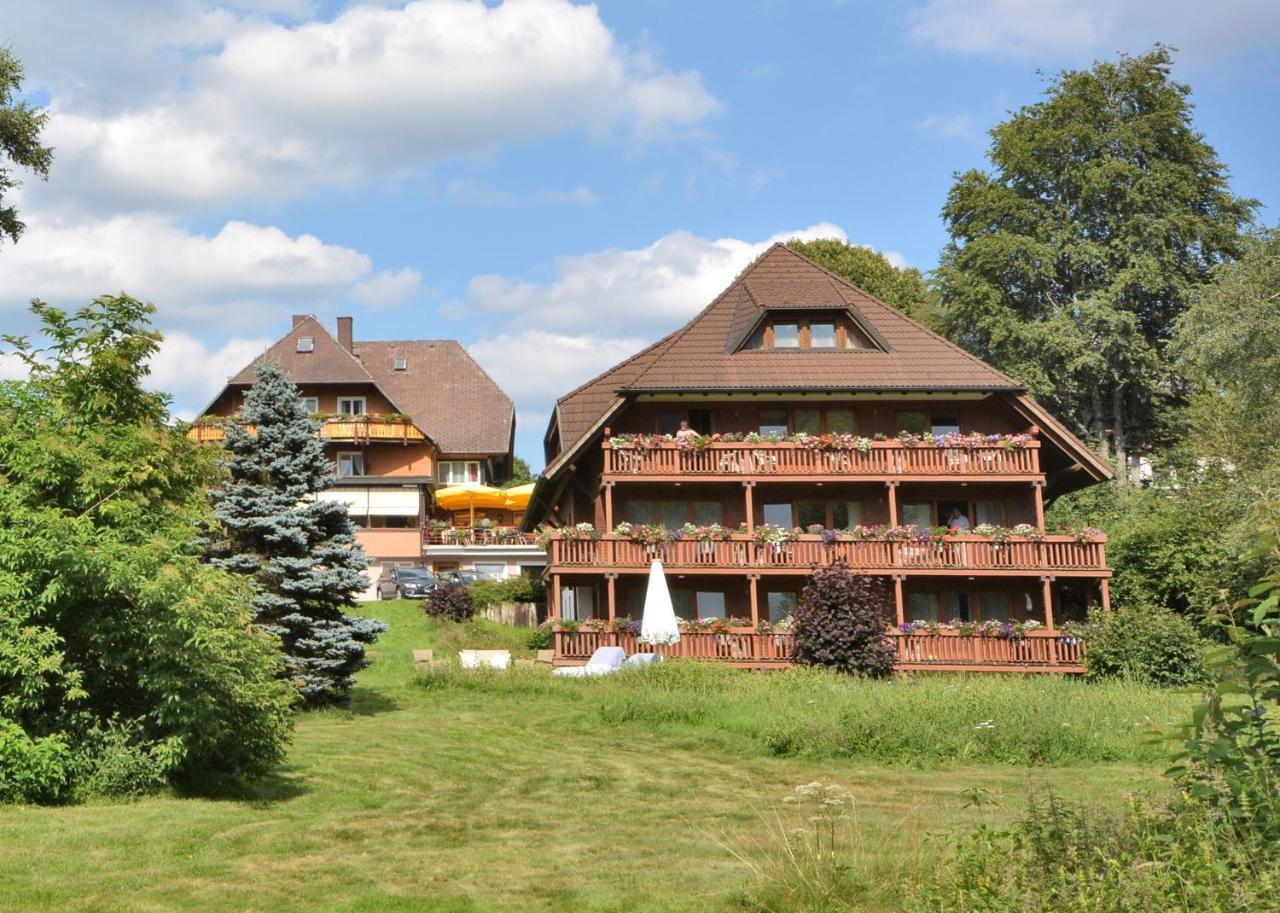 IMbery Hotel&Restaurant Hinterzarten Buitenkant foto